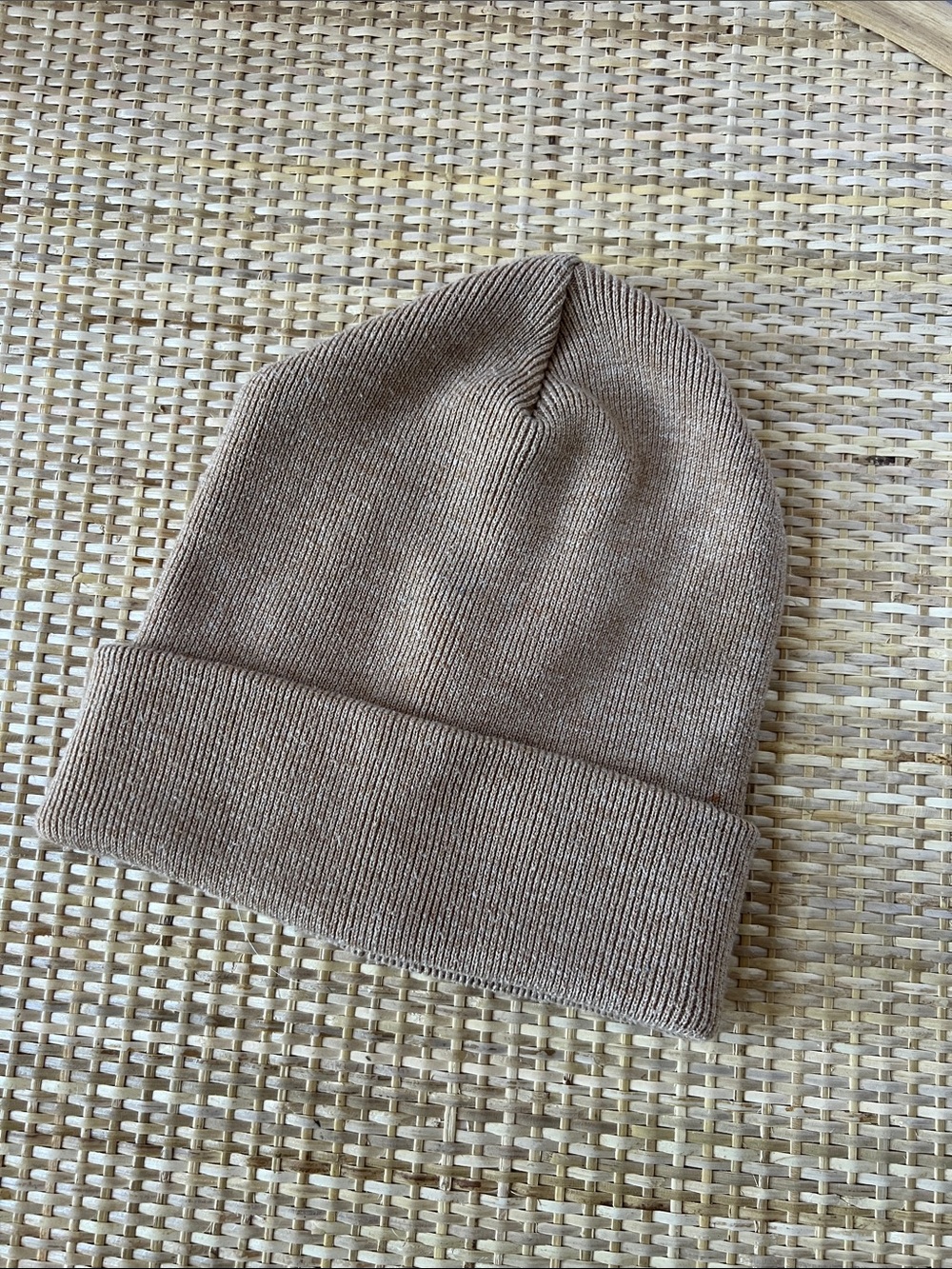 UGG Ribbed Knit Beanie Wool Lathe Beige Tan taupe Cap Winter Hat Unisex OS